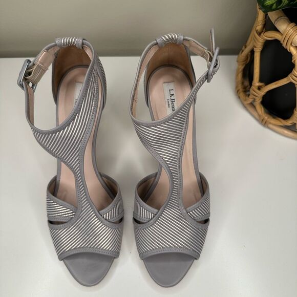 K. Bennett London Gray White Striped Christina Pumps Made in Italy, Size 9.5/40 - Picture 10 of 14